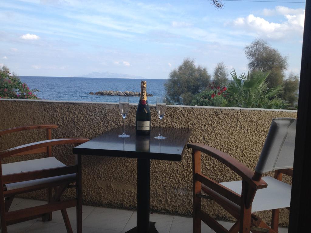 Nostos Beach (Adults Only) Καμάρι Δωμάτιο φωτογραφία