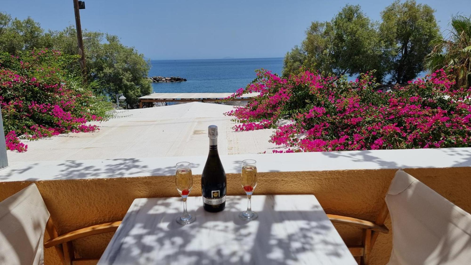 Nostos Beach (Adults Only) Καμάρι Εξωτερικό φωτογραφία